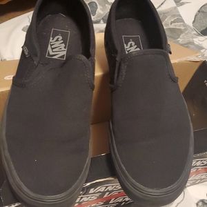 Vans slip on shoes